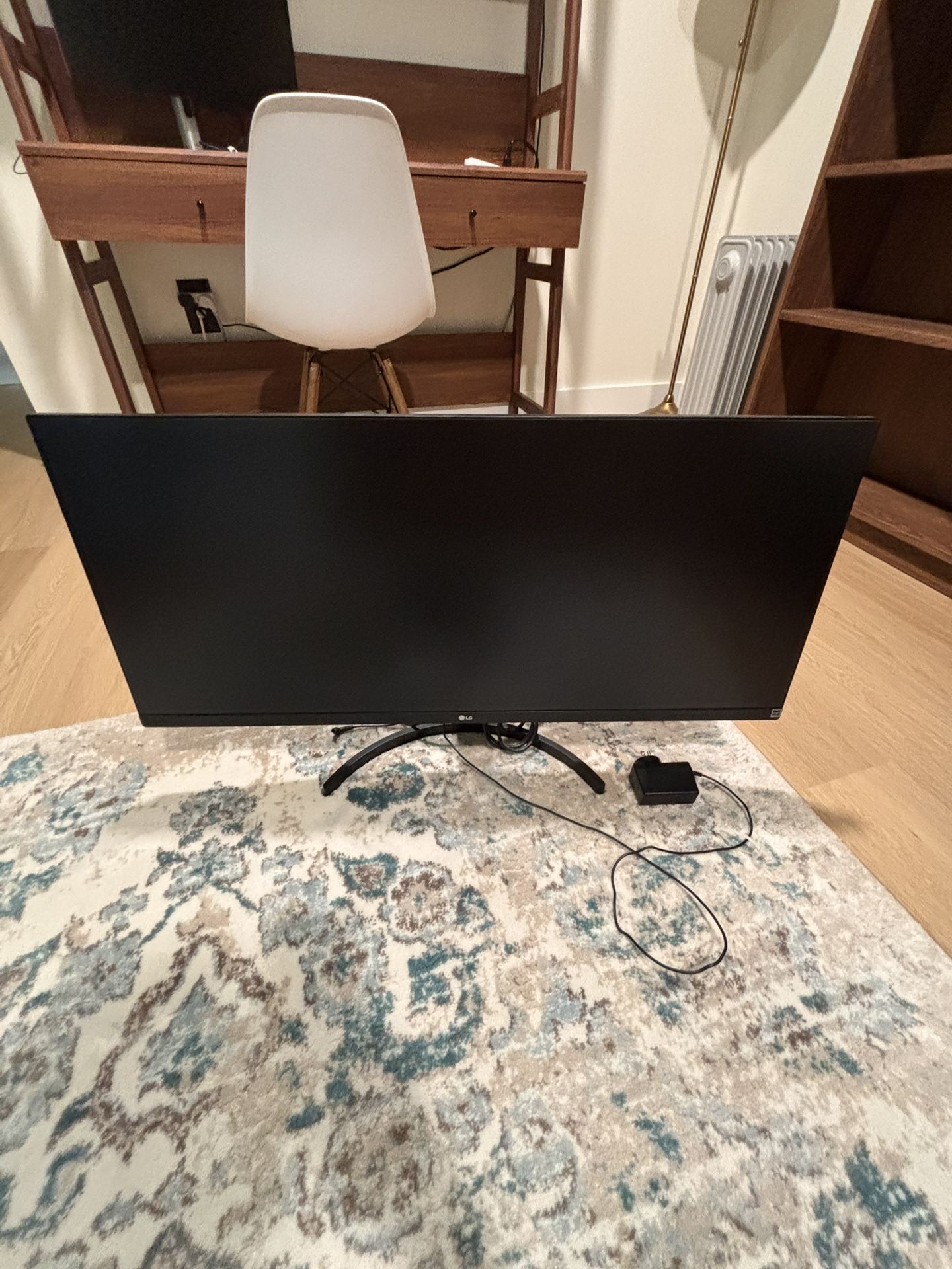 Ultra Wide Monitor