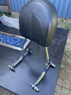 Genuine Harley FLSTN Softail Deluxe Detachable Passenger Backrest Sissy Bar