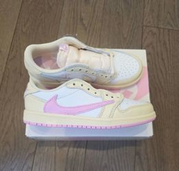 Travis Scott shy Pink 3y