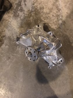 Chrome water pump for a Chevy SB 305/350 never used before