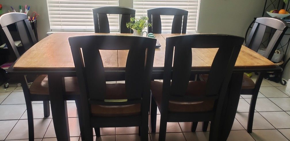 Table and Chairs Set