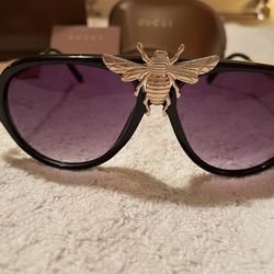 New GG Sunglasses With Box And Card Of Authenticity 