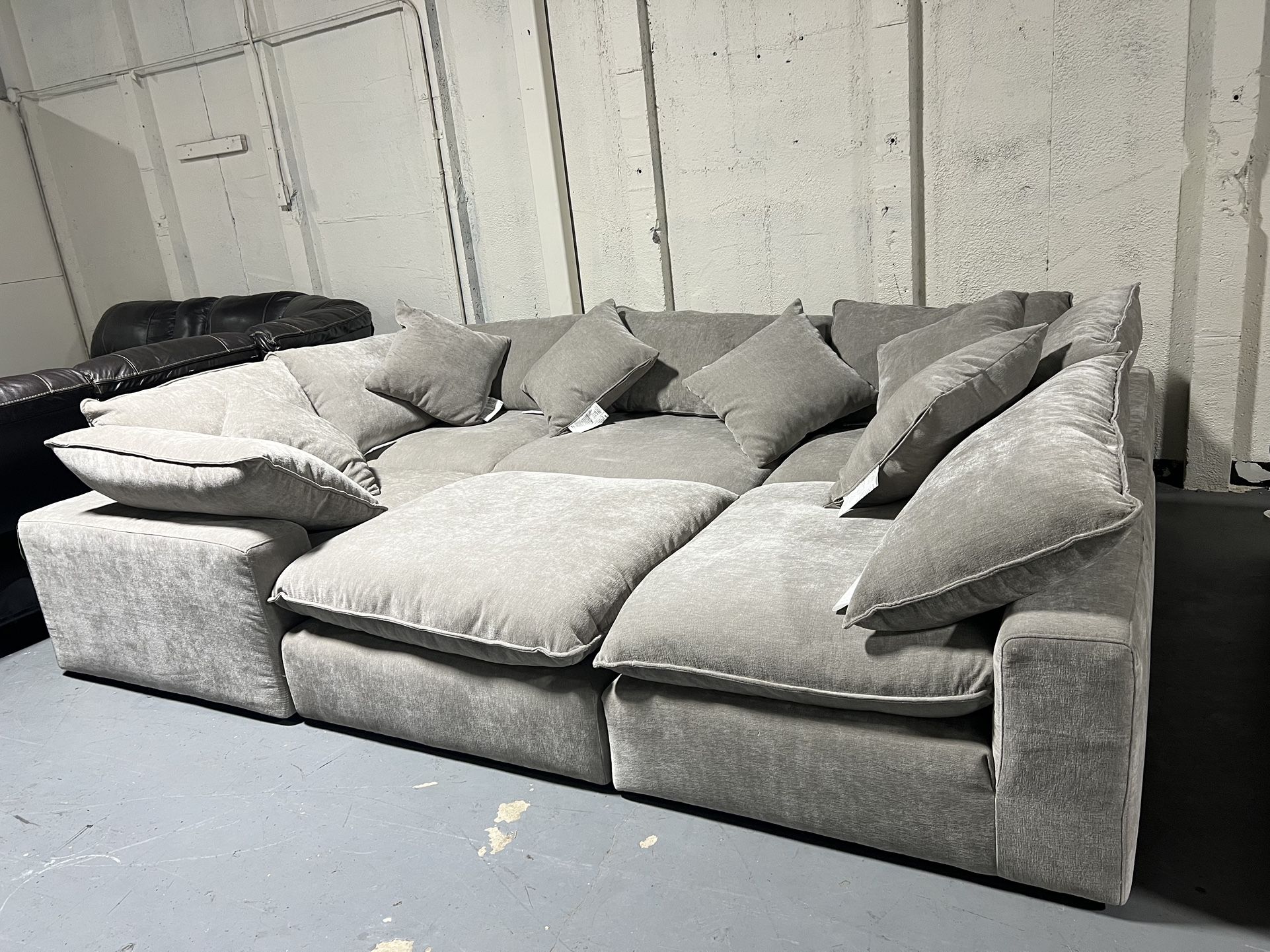 Sereen 6-piece Fabric Modular Sectional