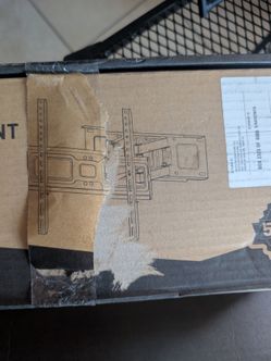 Full motion tv wall mount 26" to 55"