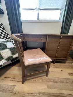 Kent Coffee Vintage Desk With Chair