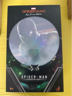 Spiderman Far From Home Stealth Suit Hot Toy (Used)!!!