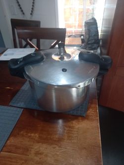 Used 5Qt Pressure Cooker