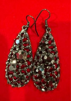 Black Rhinestone Teardrop Dangle Earrings – Fashion Jewelry