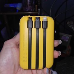 Nololo Compact Digital Display Portable Mobile Power 10000 Mah High-Capacity Self-Cord Charging Treasure