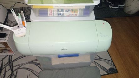 CRICUT EXPLORE 3/CRICUT EASY PRESS/SMART VINYL