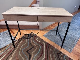 Writing / Computer Desk