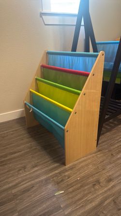 Kids Book shelf