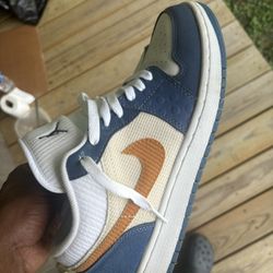 Size 9.5 Men’s Jordan 1’s