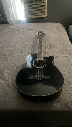 Bass guitar