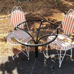 Cute Little Bistro/Ice Cream Parlor Set