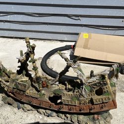 Large Fish Tank Ship Ornament 
