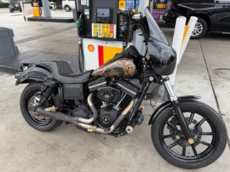 Harley Davidson dyna street bob fxdb