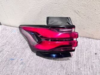 2022 to 2024 CHEVY TRAVERSE TAIL LIGHT LH