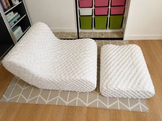 Comfy Accent Bean Bag Chair with Footstool (Great Condition)