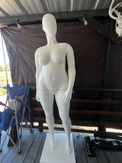 Commercial grade mannequin