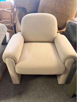 Accent chair
