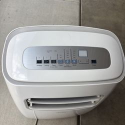 Air conditioner is 80% new