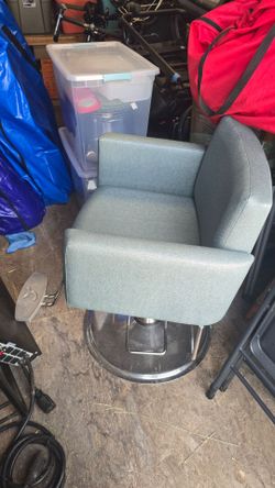 Barber chair