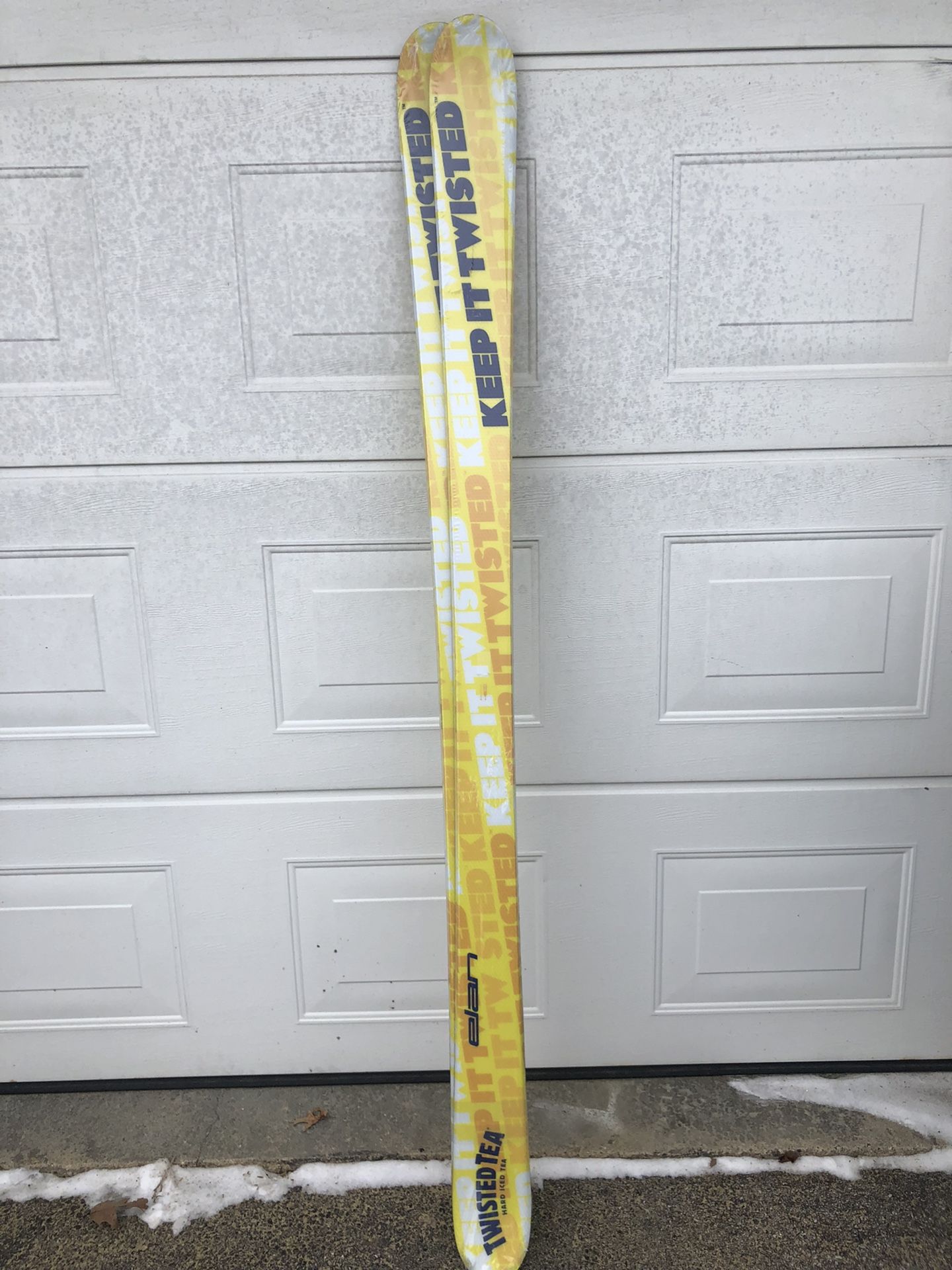 Elan Skis