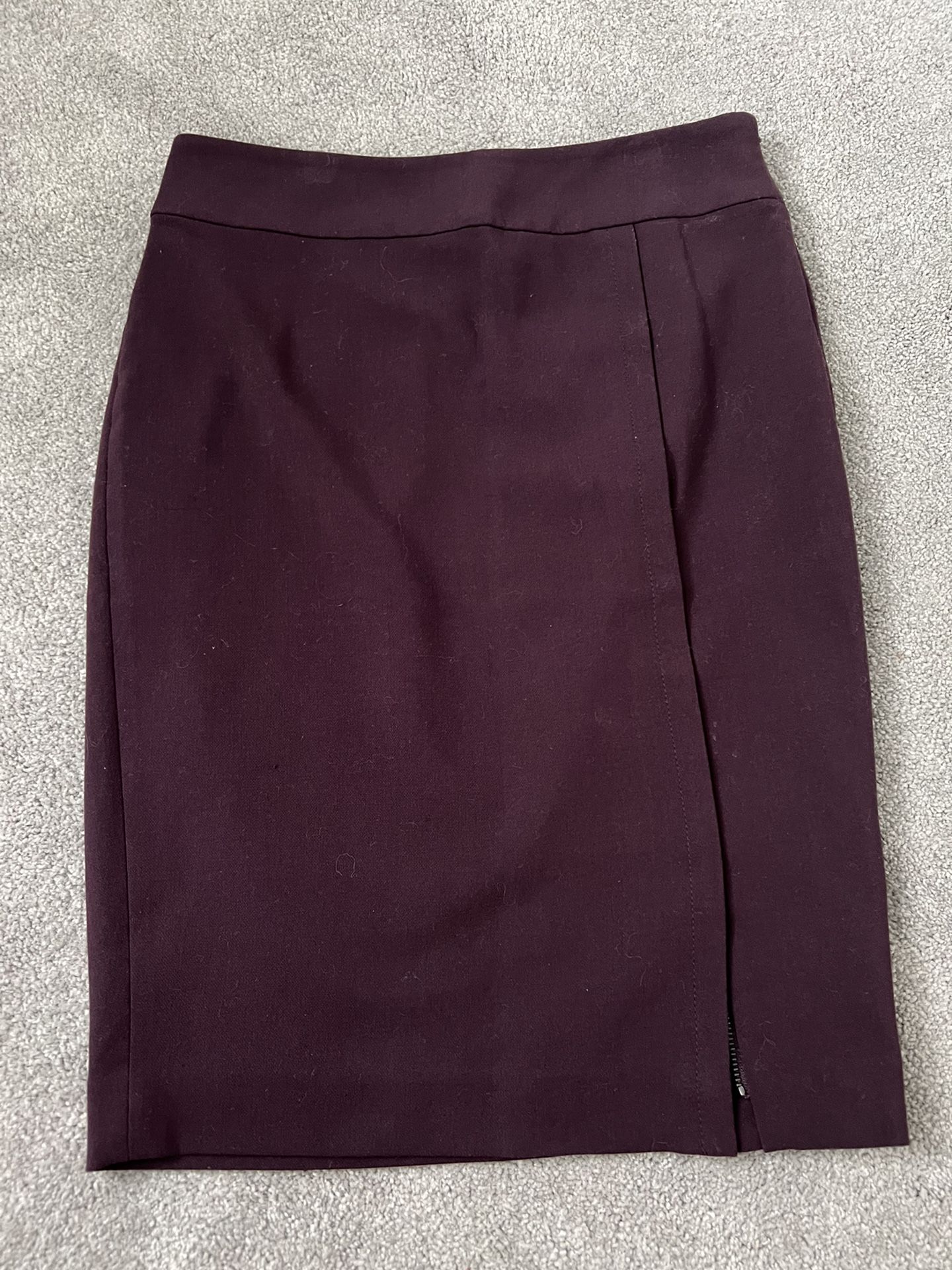 Ann Taylor Plum Pencil Skirt with front zipper size 0