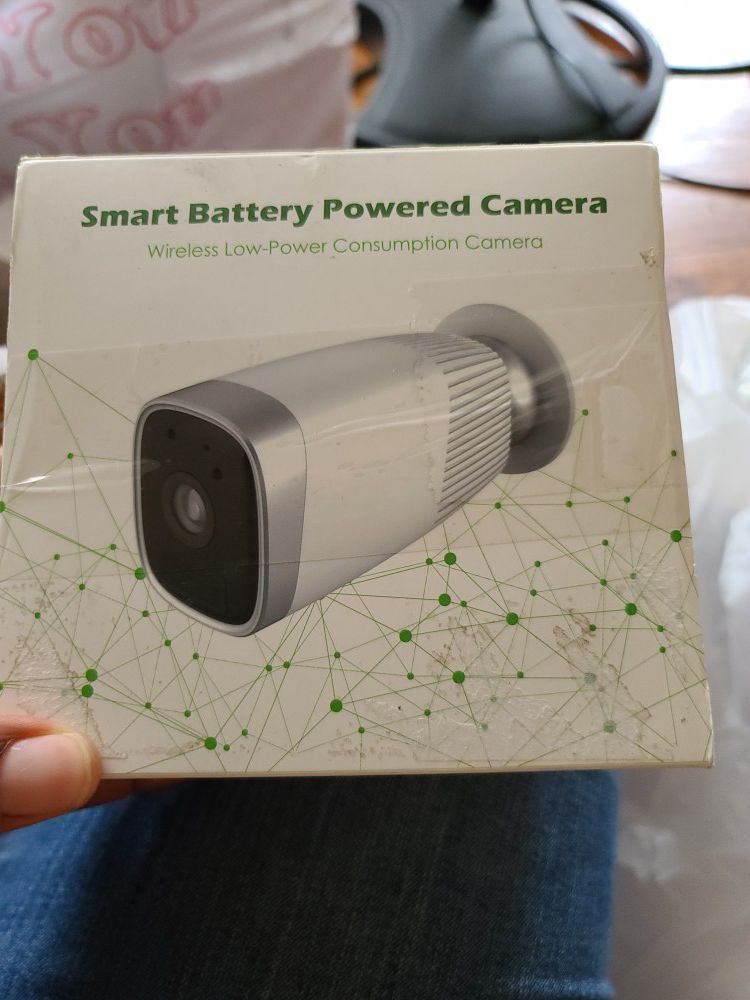Battery powered outdoor camera