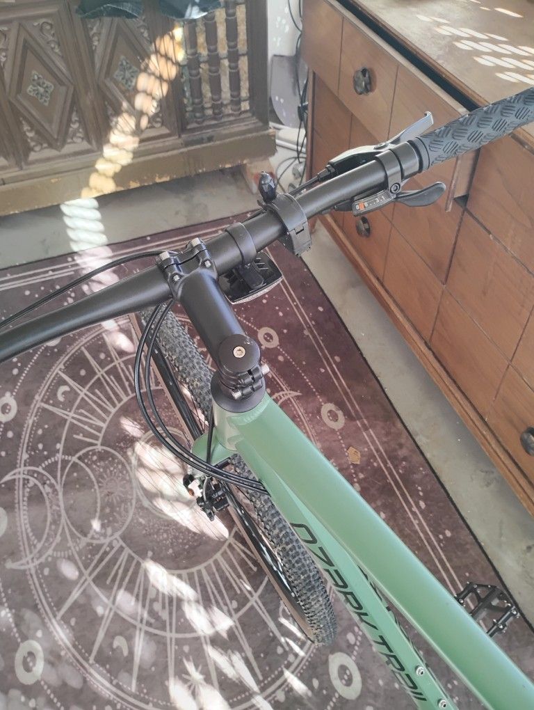 2025 Ozark Trail Mountain Bike