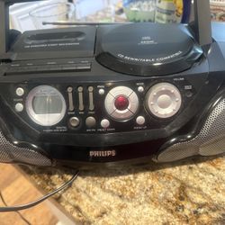 🎵 Philips Portable CD Player Stereo Boombox – Retro Vibes, Great Sound! 🎶