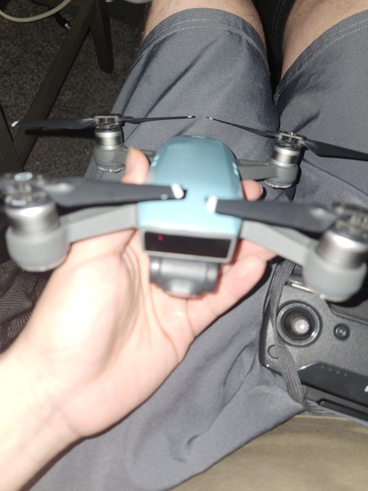 DJI SPARK (WITH CONTROLLER)