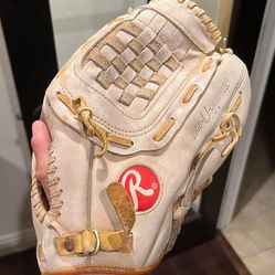 Rawlings Baseball and Softball Glove 