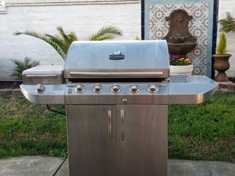 5 BURNER BARBECUE GRILL