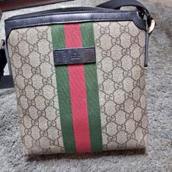 Gucci Cross Body Bag