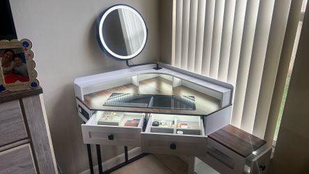 Corner Vanity with light
