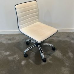White Swivel Desk Chair