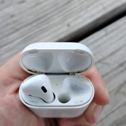 AirPods 2nd Generation 