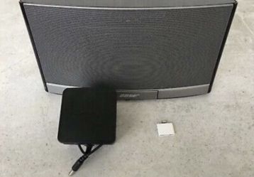 Bose SoundDock N123 Portable Digital Music System Dock w/ Charger Silver Black