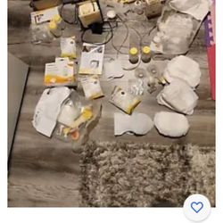 Medela Breast Pumps Set Of Two Bags Bottles Connectors