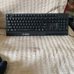 MSI VIGOR GK30 KEYBOARD 