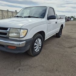 2000 Toyota Tacoma 