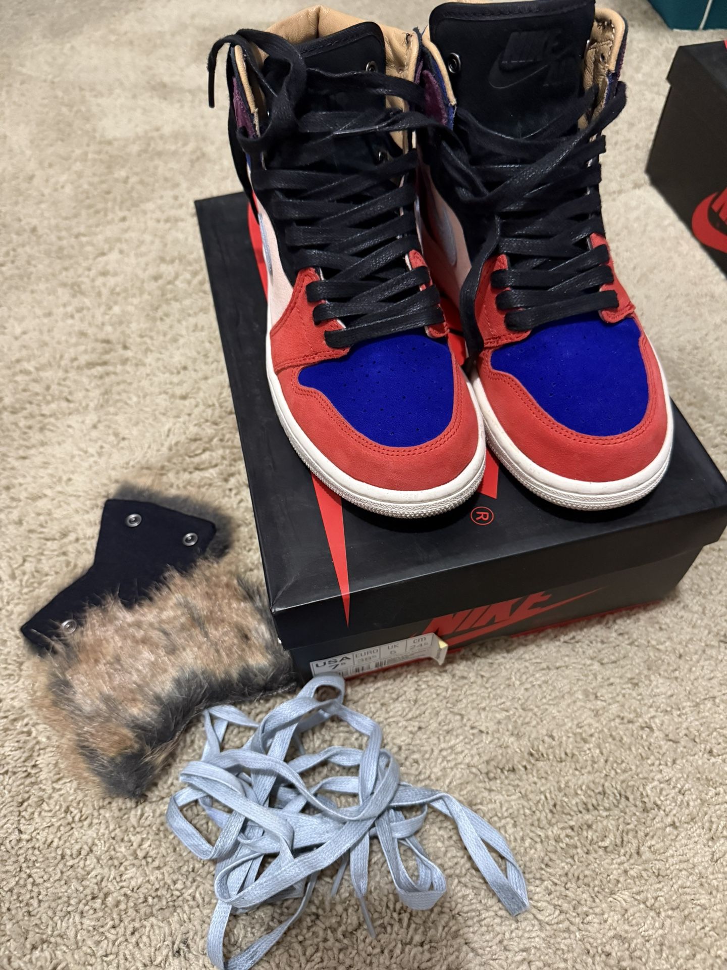 ALEALI MAY JORDAN 1