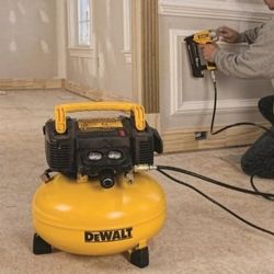 DeWalt Air Compressor 6 Gallon Tank 