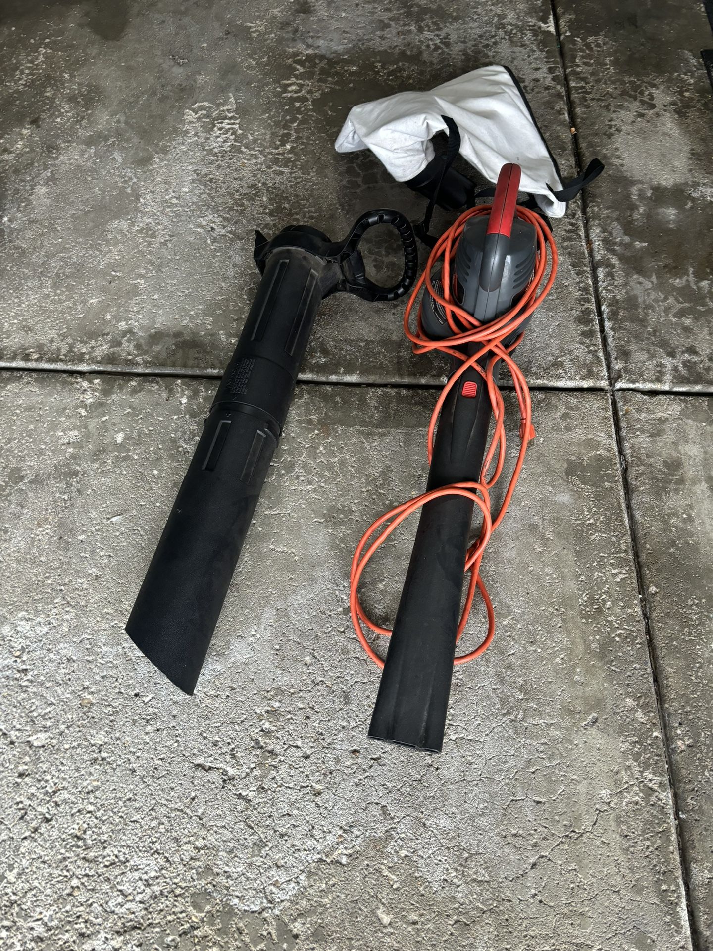 Craftsman 220 Leaf Blower. Electric With Extension Cord Included