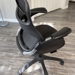 Knoll Generation Office Chair - Excellent Condition