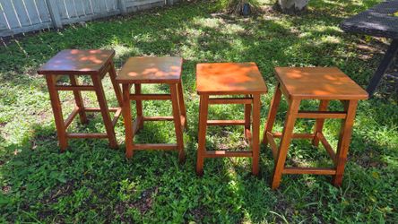 4 Barstools