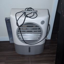Still available!! Evaporative Swamp Cooler + Brand New Filter