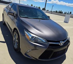 2017 Toyota Camry SE